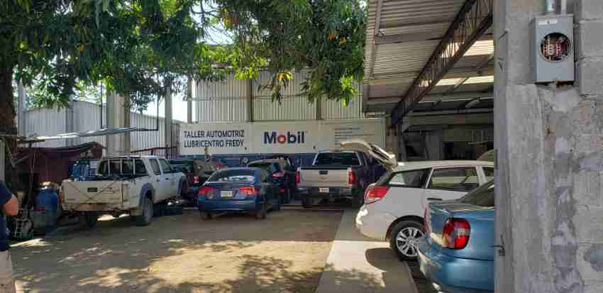 TALLER AUTOMOTRIZ FREDY S. DE R.L. ()